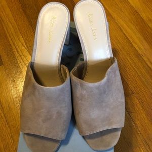 Essex Lane taupe suede heels